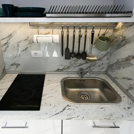 East & West Appartamento Belgrado